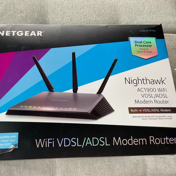 WiFi VDSL/ADSL MODEM ROUTER - Picture 1 of 5